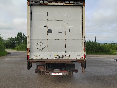 2004 Freightliner Business Class (M2), фиолетовый, 1600000 рублей, вид 4
