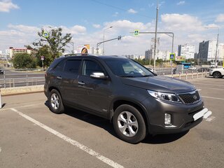 2020 Kia Sorento II Рестайлинг, серый, 2700000 рублей, вид 4