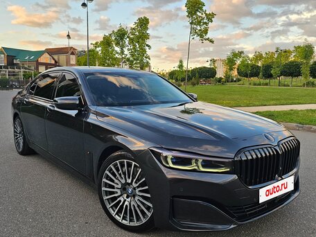 2019 BMW 7 серии Long 750Ld xDrive VI (G11/G12) Рестайлинг, серый, 7694000 рублей, вид 2
