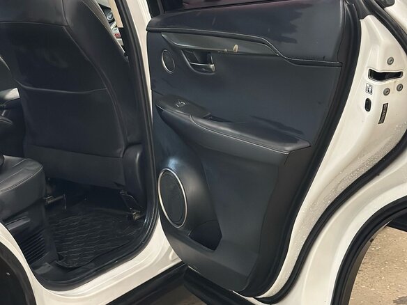 2017 Lexus NX 200 I Рестайлинг, белый, 2600000 рублей - вид 13