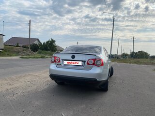 2010 Volkswagen Jetta V, серебристый, 649000 рублей, вид 3