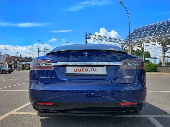 2017 Tesla Model S P100D I Рестайлинг, синий - вид 4