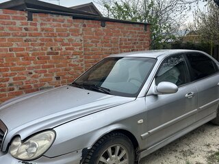 2004 Hyundai Sonata ТагАЗ IV (EF) Рестайлинг, серебристый, 450000 рублей, вид 3