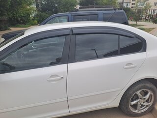 2011 Skoda Octavia II (A5) Рестайлинг, белый, 900000 рублей, вид 3