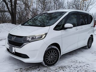 2019 Honda Freed II, белый, 1699000 рублей, вид 1