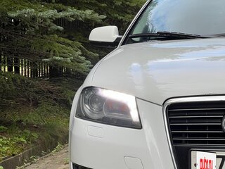 2010 Audi A3 II (8P) Рестайлинг 2, белый, 870000 рублей, вид 4