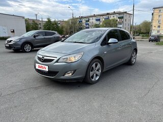 2010 Opel Astra J, серый, 600000 рублей, вид 2