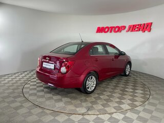 2015 Chevrolet Aveo II, красный, 574000 рублей, вид 4