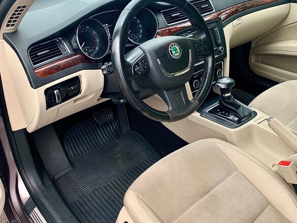 2011 Skoda Superb II, бежевый - вид 12