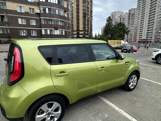 2018 Kia Soul II Рестайлинг, зелёный, 1500000 рублей, вид 3