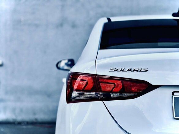 2020 Hyundai Solaris II Рестайлинг, белый, 1600000 рублей - вид 18