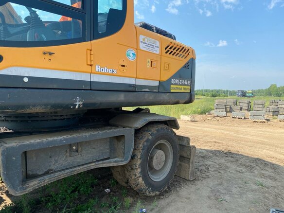2013 Hyundai R210W, золотистый - вид 4