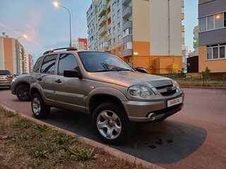 2012 Chevrolet Niva I Рестайлинг, серый, 699000 рублей, вид 3