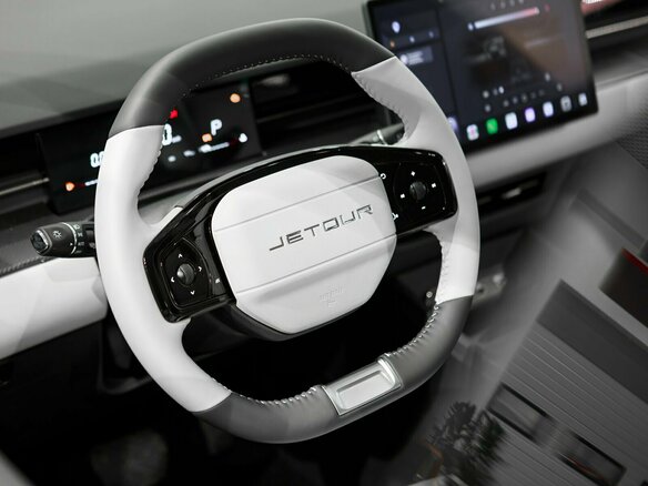 2026 Jetour Dashing I, серый, 2732301 рублей - вид 18