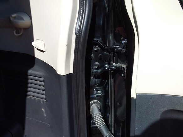 2012 Mitsubishi Pajero IV Рестайлинг 1, чёрный, 5500000 рублей - вид 32