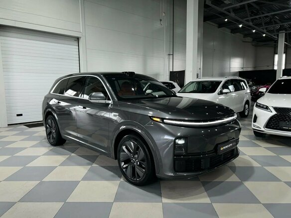 2024 Li Auto (Lixiang) L7 52.3 kWh I Рестайлинг, серый - вид 2
