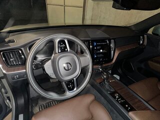 2021 Volvo XC60 II, бежевый, 5900000 рублей, вид 4