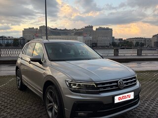 2018 Volkswagen Tiguan II, серый, 2620000 рублей, вид 3
