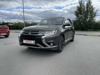 2018 Mitsubishi Outlander PHEV III Рестайлинг 2, коричневый, 3199000 рублей, вид 3