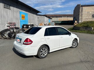 2013 Nissan Tiida I Рестайлинг, белый, 300000 рублей, вид 3