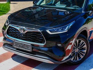 2026 Toyota Highlander IV (XU70), чёрный, 5299999 рублей, вид 3
