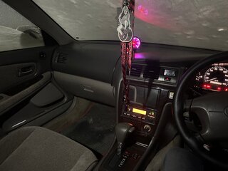 1997 Toyota Mark II VIII (X100), белый, 725000 рублей, вид 3