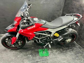 2015 Ducati Hyperstrada, красный, 660000 рублей, вид 4