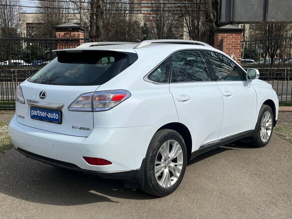2010 Lexus RX 450h III, белый, 2800000 рублей - вид 5