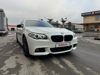 2013 BMW 5 серии 528i xDrive VI (F10/F11/F07), белый, 1700000 рублей, вид 2
