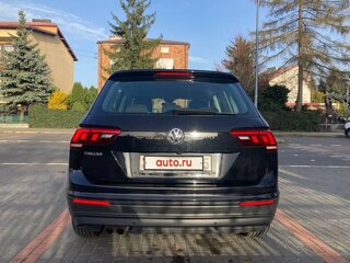 2019 Volkswagen Tiguan II, чёрный, 1859416 рублей, вид 5