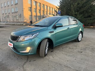 2012 Kia Rio 5-speed III, зелёный, 795000 рублей, вид 1