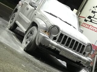 2004 Jeep Liberty (North America) I, бежевый, 850000 рублей, вид 1