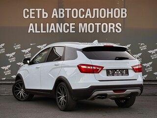 2018 Lada (ВАЗ) Vesta SW Cross I, белый, 915000 рублей, вид 5