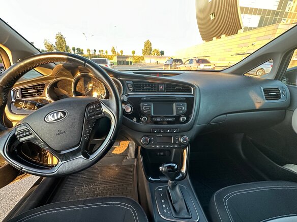 2015 Kia Ceed II Рестайлинг, чёрный, 1275000 рублей - вид 8