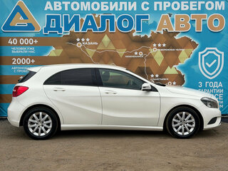 2015 Mercedes-Benz A-Класс 180 III (W176), белый, 1360000 рублей, вид 4