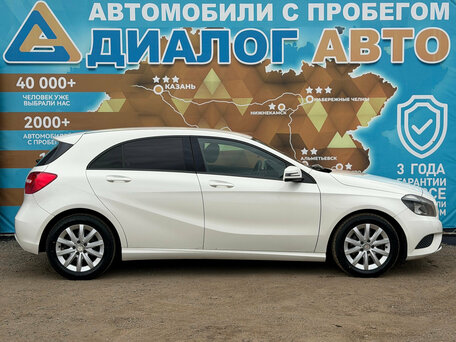 2015 Mercedes-Benz A-Класс 180 III (W176), белый, 1300000 рублей, вид 4