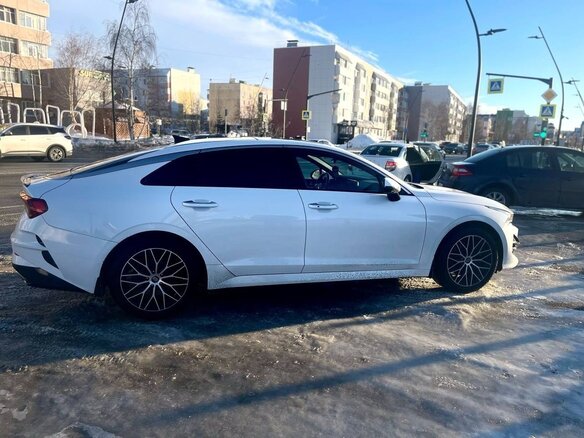 2020 Kia K5 III, белый, 3180000 рублей - вид 5