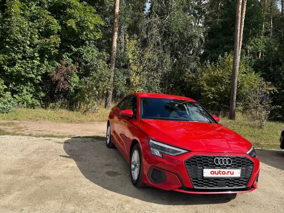 2021 Audi A3 35 TFSI IV (8Y), красный, 3100000 рублей - вид 2