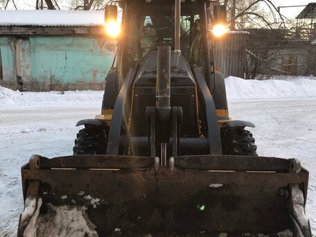 2012 John Deere 325K, 6600000 рублей, вид 5