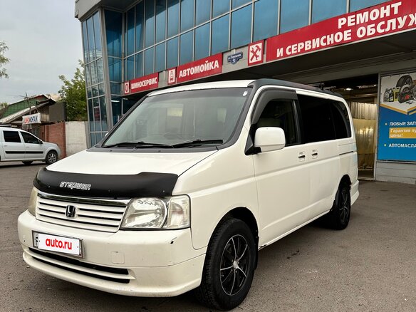 2002 Honda Stepwgn II, белый, 800000 рублей