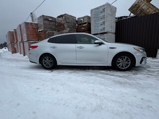 2018 Kia Optima IV Рестайлинг, серебристый, 1380000 рублей, вид 4