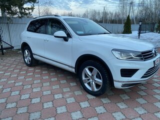 2014 Volkswagen Touareg II Рестайлинг, белый, 2850000 рублей, вид 1