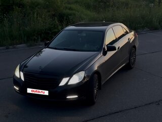 2012 Mercedes-Benz E-Класс 200 7G-Tronic IV (W212, S212, C207), чёрный, 1400000 рублей, вид 2