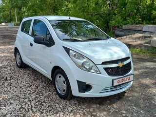 2013 Chevrolet Spark III, белый, 670000 рублей, вид 3