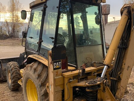 2002 Caterpillar 428, 2800000 рублей, вид 4