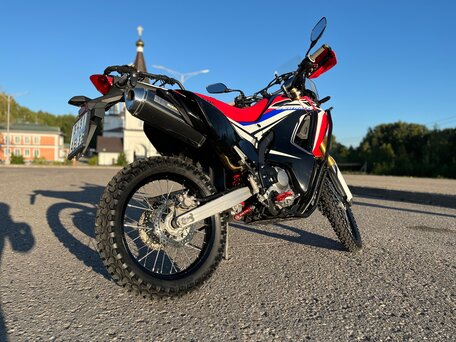 2017 Honda CRF 250L Rally, красный, 550000 рублей, вид 1