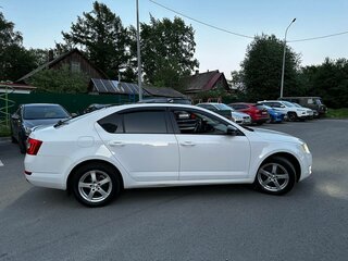 2013 Skoda Octavia III (A7), белый, 1240000 рублей, вид 2