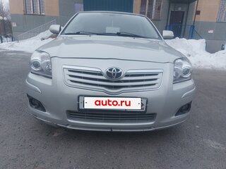 2007 Toyota Avensis II Рестайлинг, серебристый, 700000 рублей, вид 2