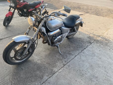 1995 Honda Magna, серебристый, 250000 рублей, вид 2