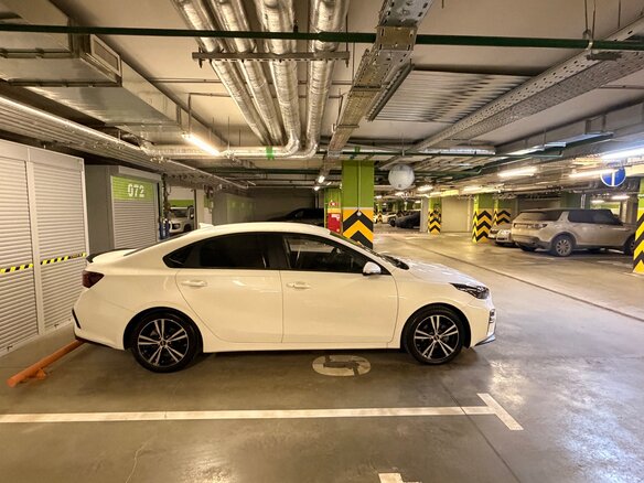 2021 Kia K3 II, белый - вид 4
